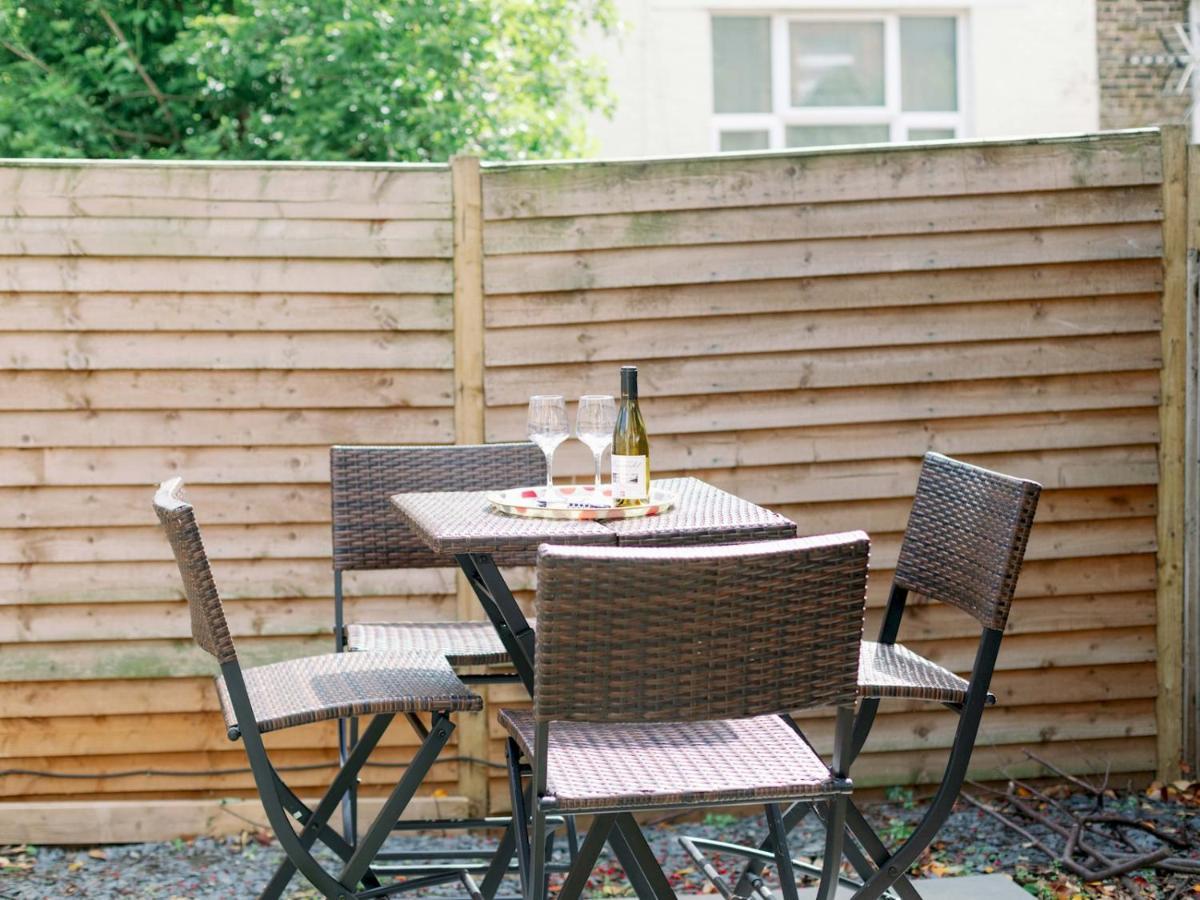 Pass The Keys Recently Renovated 1Br Flat With Private Garden In South London Apartment Bagian luar foto