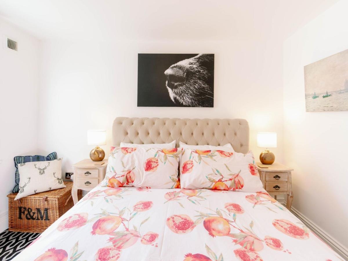 Pass The Keys Recently Renovated 1Br Flat With Private Garden In South London Apartment Bagian luar foto